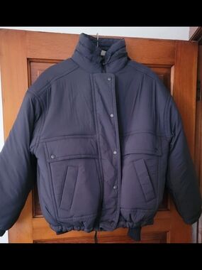 American Eagle Outfitters Navy Puffer Jacket